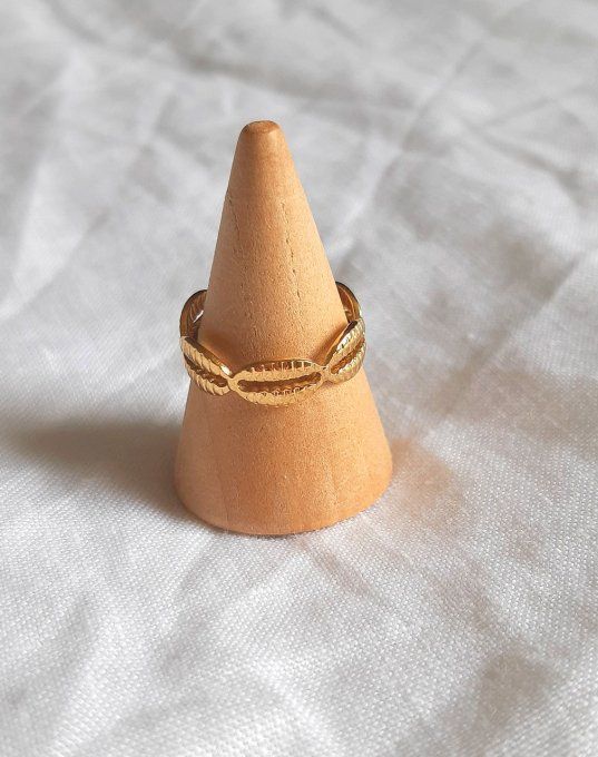 Bague acier dorée Cauris