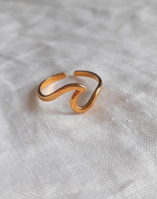Bague acier dorée Wave