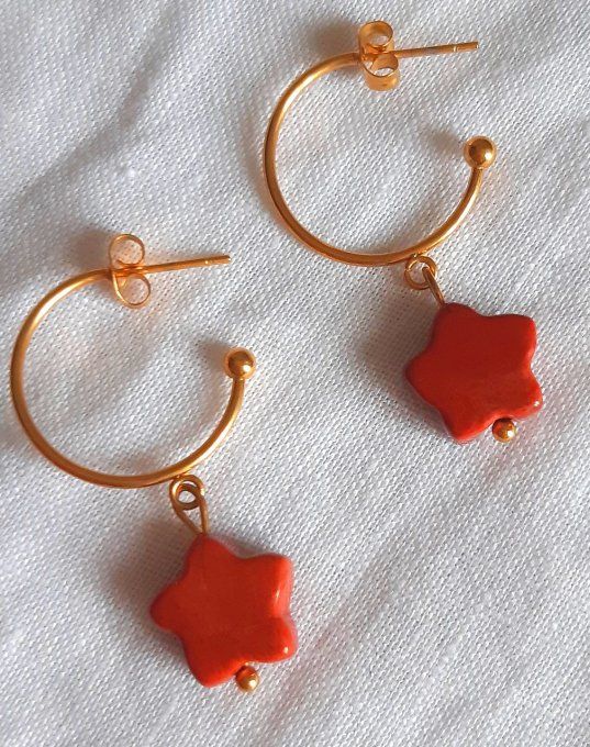 Boucles en acier dorées Grenat