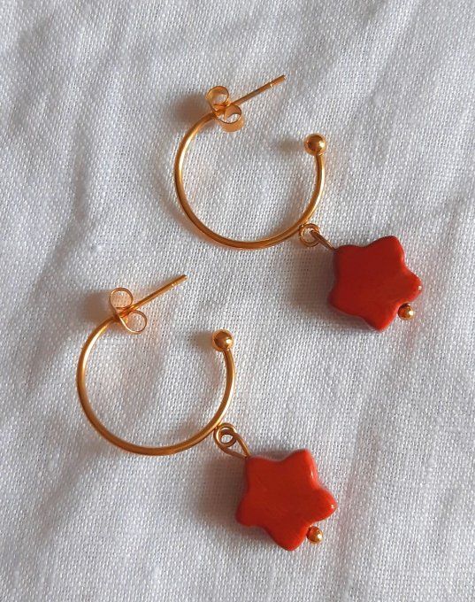 Boucles en acier dorées Grenat