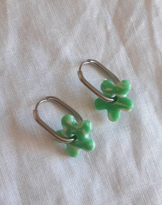 Créoles argentées + fleurs en pâte fimo à partir de 24€