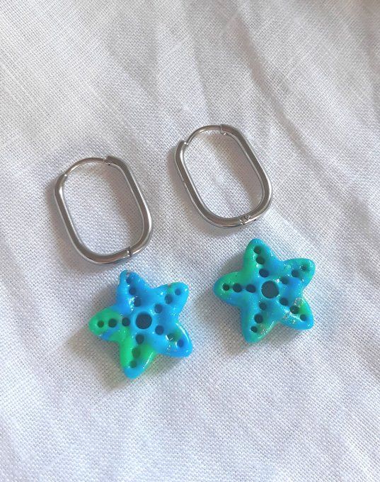 Étoiles de mer en pâte fimo bleues/argentées
